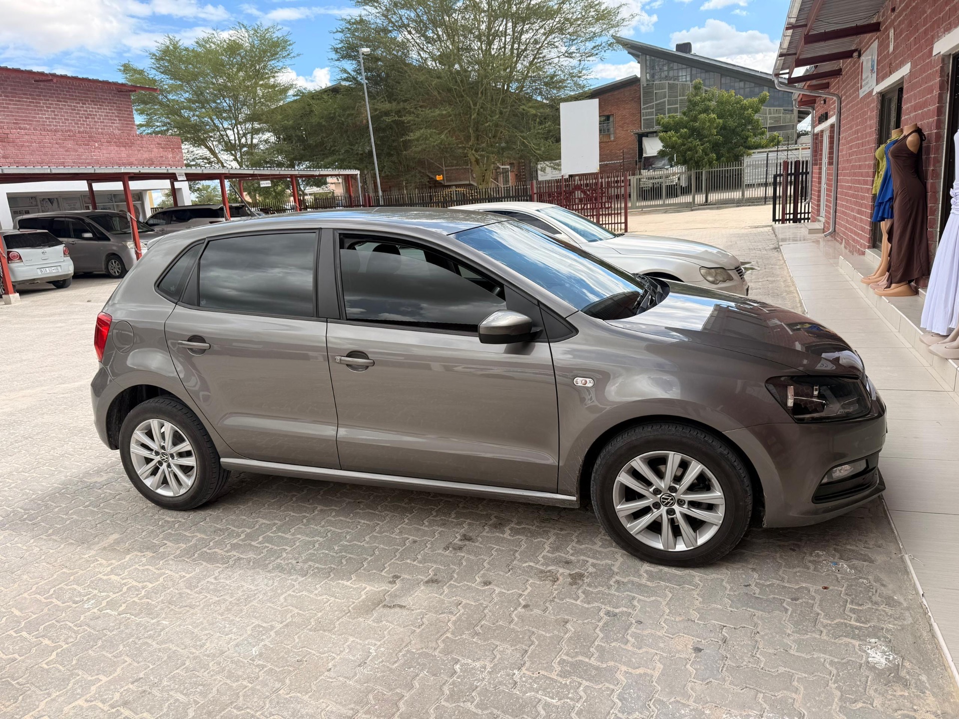 Volkswagen Polo photo 2